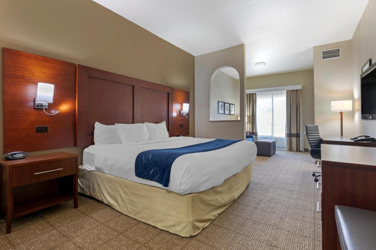 Comfort Suites Ґейнсвілл Екстер'єр фото