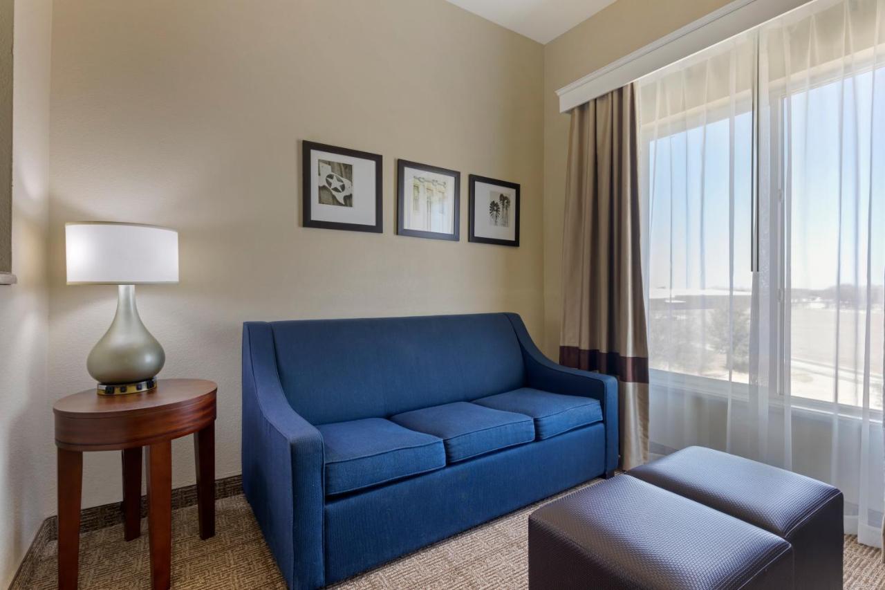 Comfort Suites Ґейнсвілл Екстер'єр фото