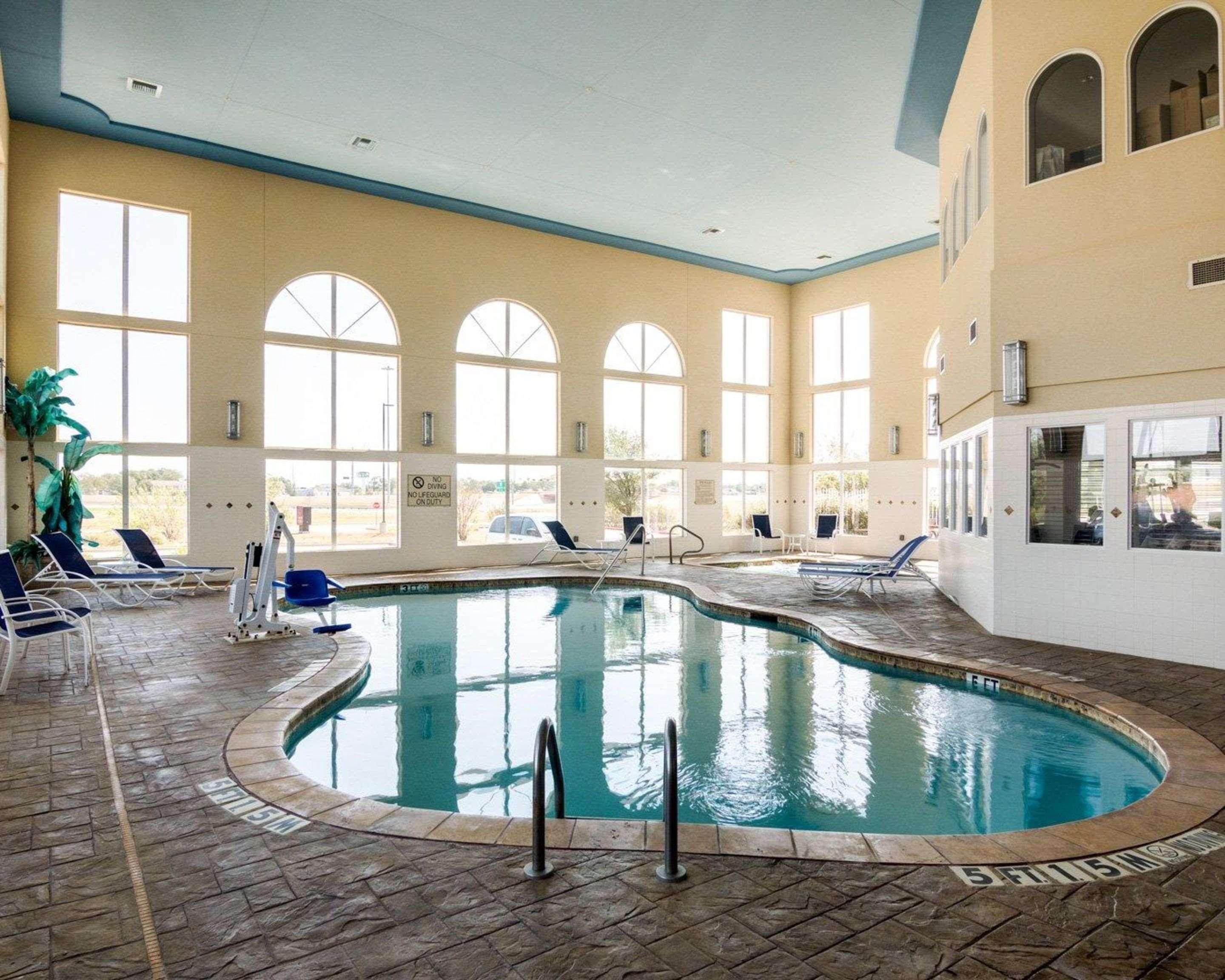 Comfort Suites Ґейнсвілл Екстер'єр фото