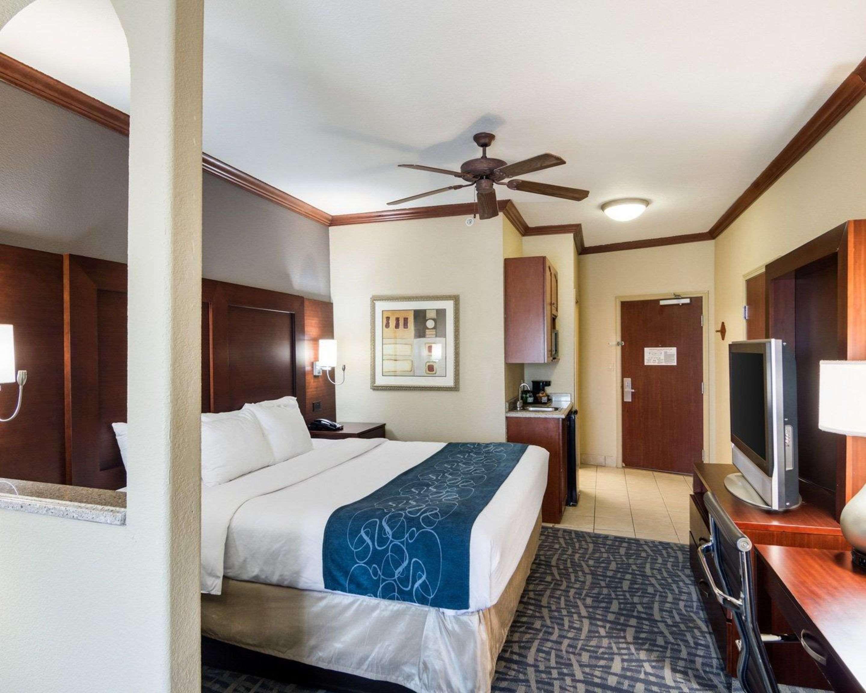 Comfort Suites Ґейнсвілл Екстер'єр фото