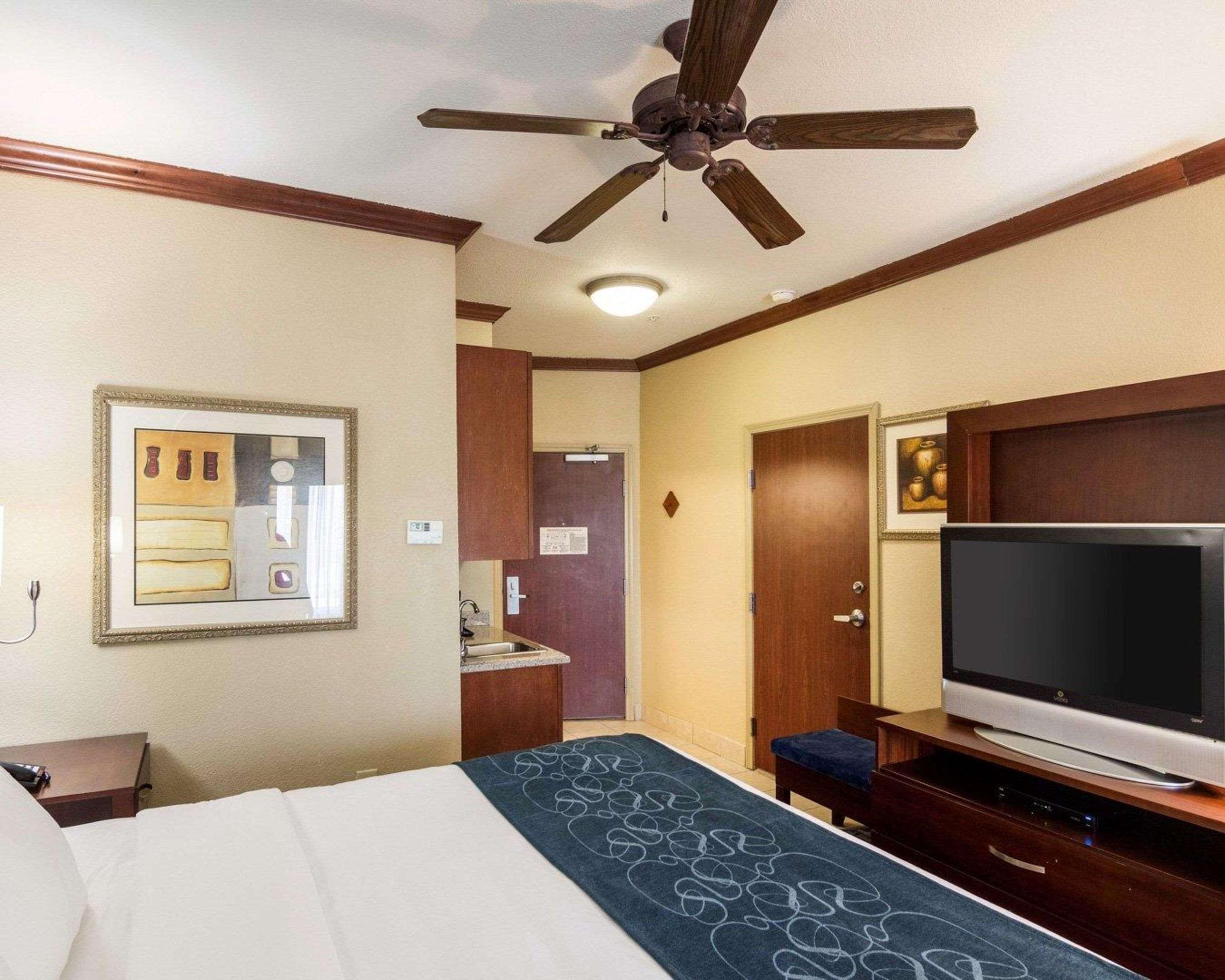 Comfort Suites Ґейнсвілл Екстер'єр фото